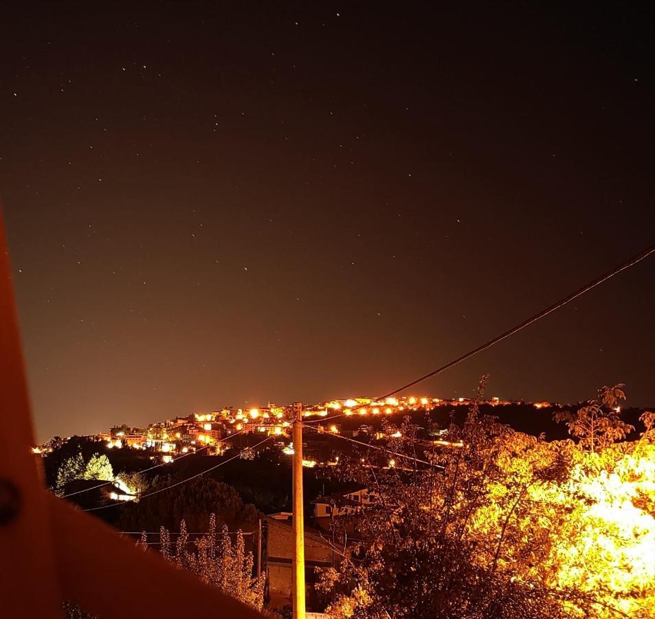 הוילה Veroli La Casina Gialla מראה חיצוני תמונה