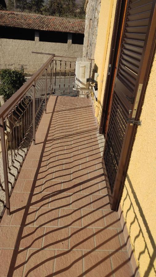 הוילה Veroli La Casina Gialla מראה חיצוני תמונה