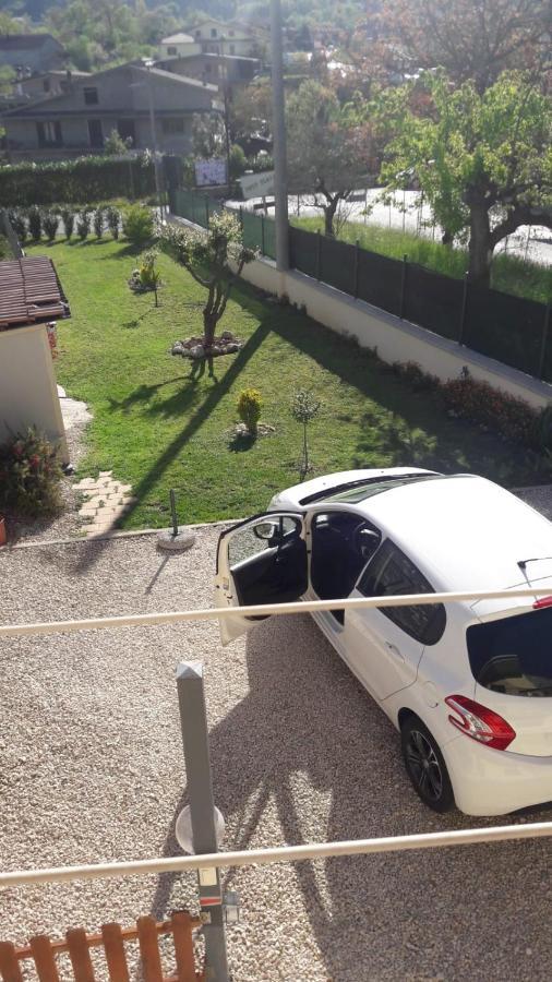 הוילה Veroli La Casina Gialla מראה חיצוני תמונה